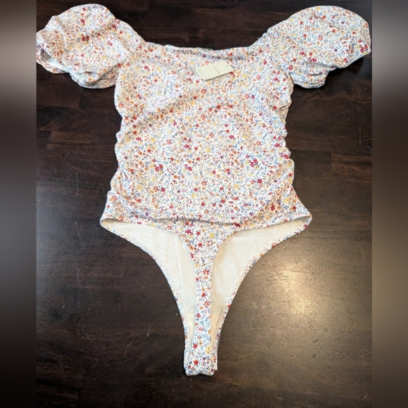 Free People Intimately Bella Floral Puff Sleeve Body Suit, XS - Picture 6 of 7